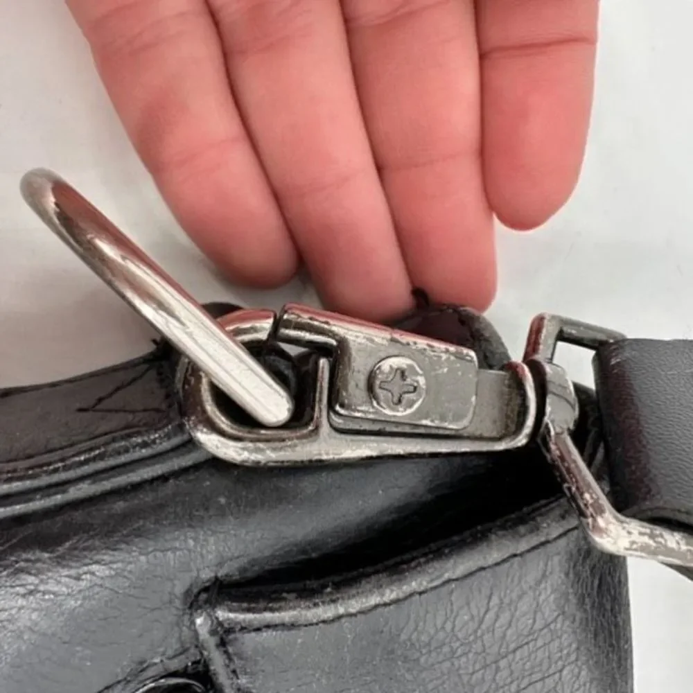 Vintage Village Tannery‎ By Sevestet Men's Large Black Leather Messenger Bag